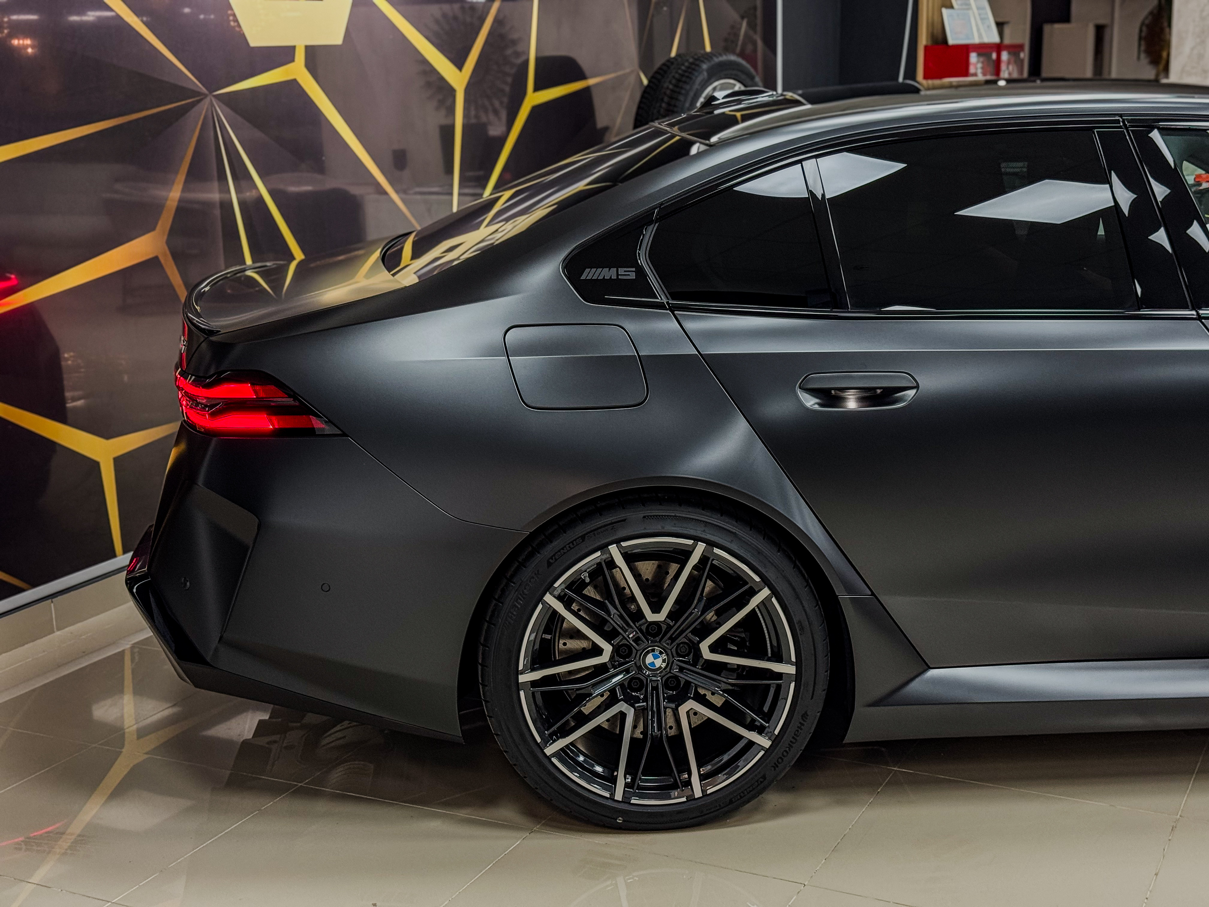 X-Drive  4.4L V8 Plug-In