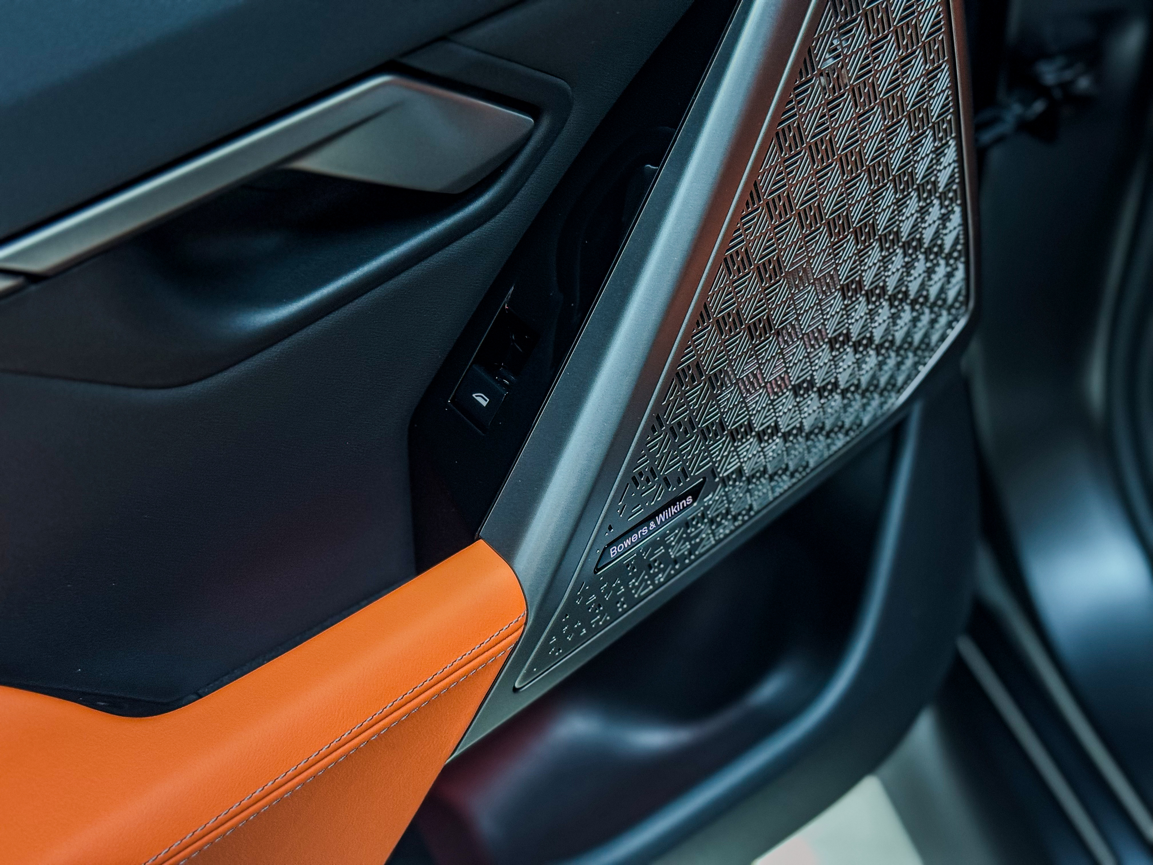 X-Drive  4.4L V8 Plug-In