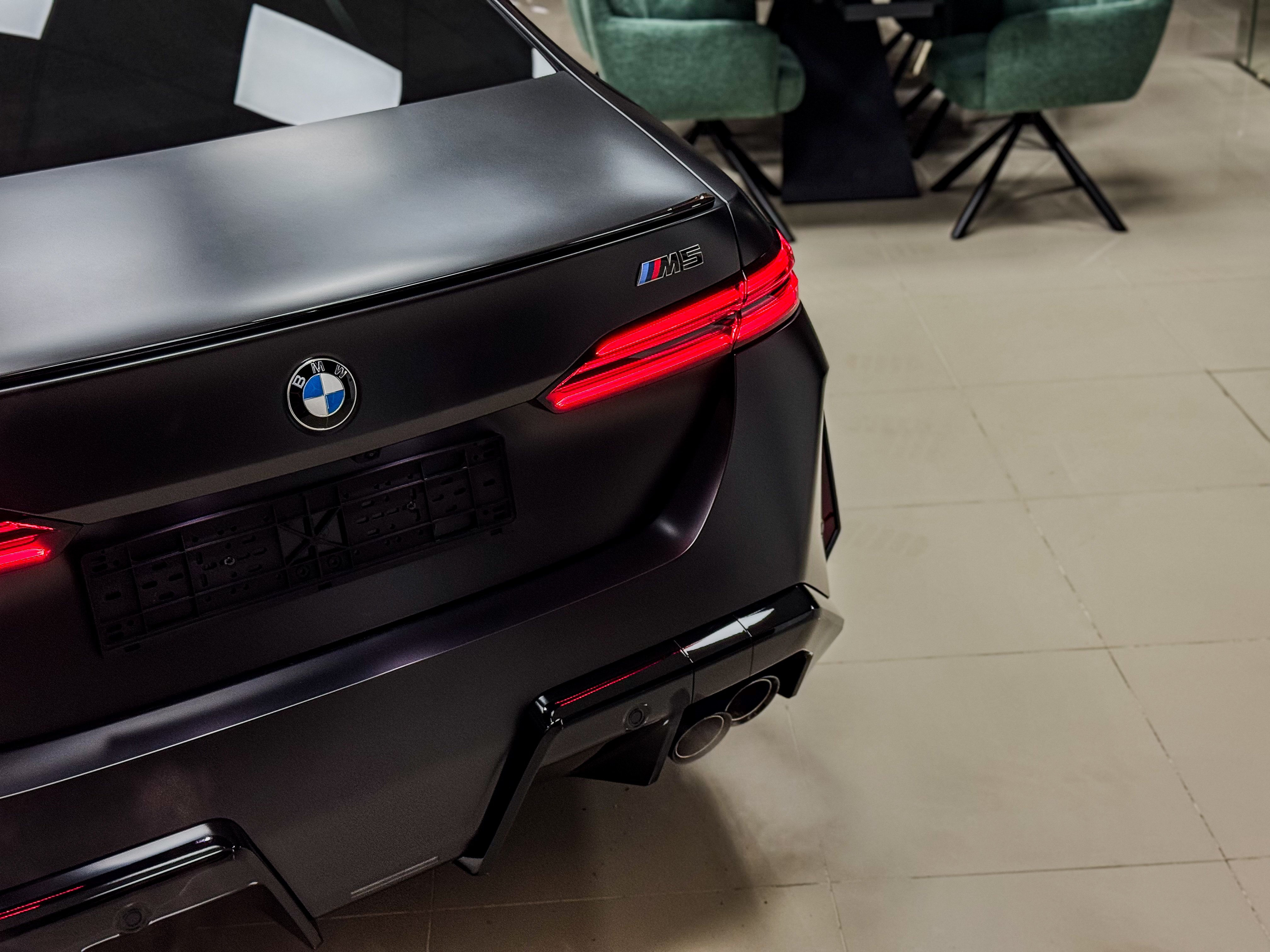 X-Drive  4.4L V8 Plug-In