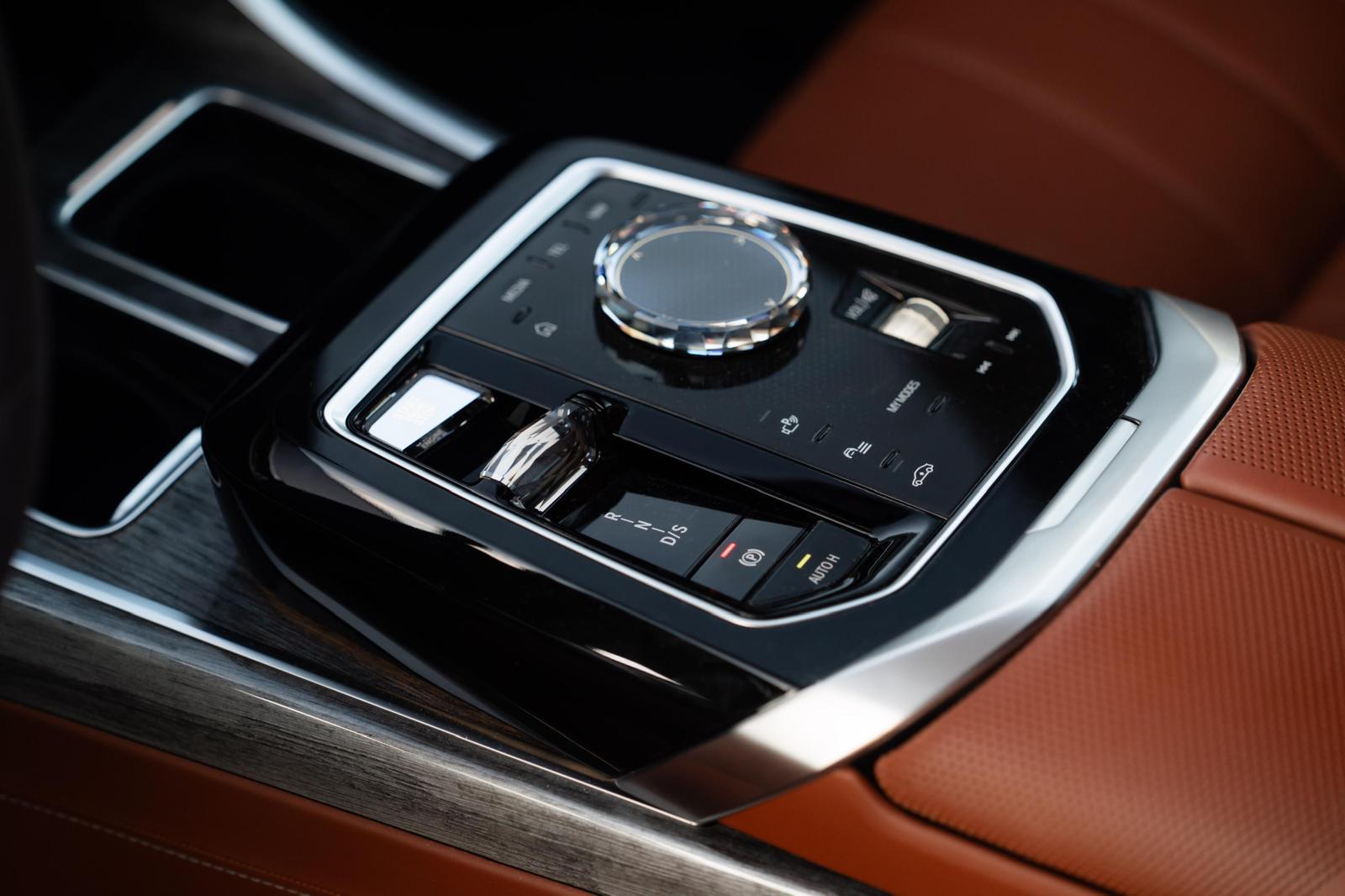 Interior Gran Lusso / X-Drive / 571 CP