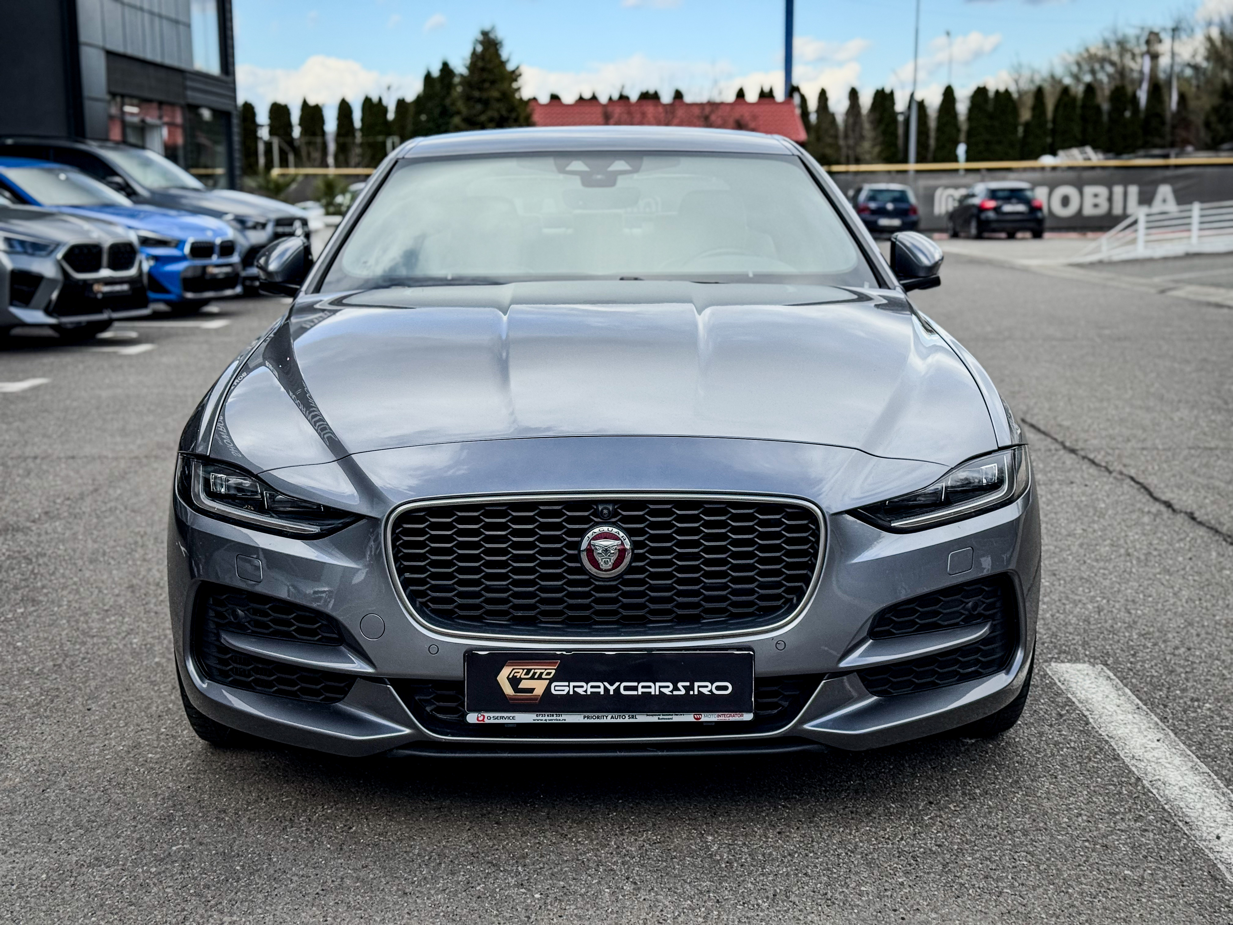 P300 AWD HSE