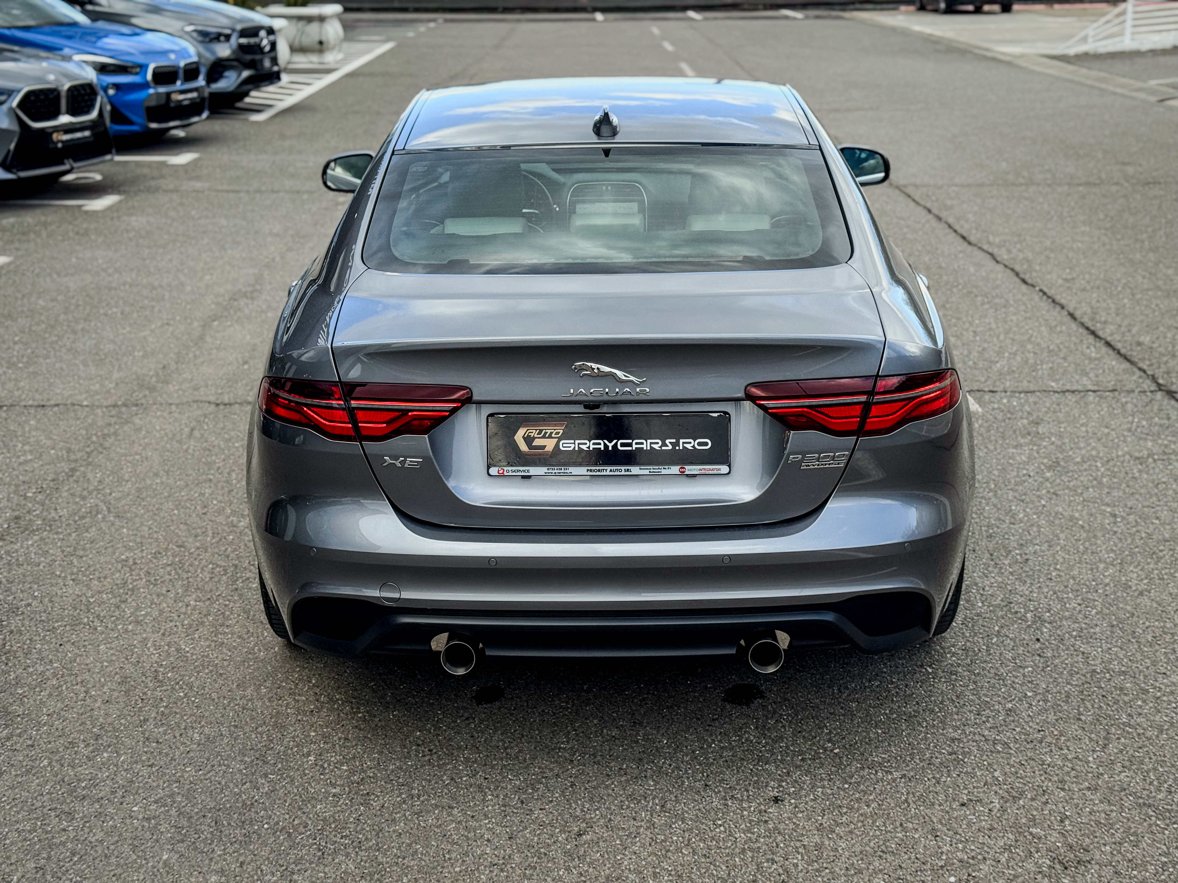 P300 AWD HSE